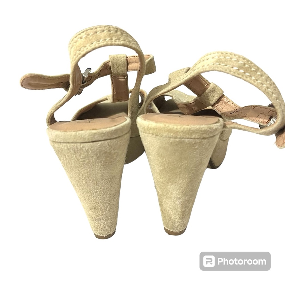 Alesya Suede Platform Sandals Womens 8.5 Khaki Chunky Heel Peep Toe T Strap - Picture 5 of 11
